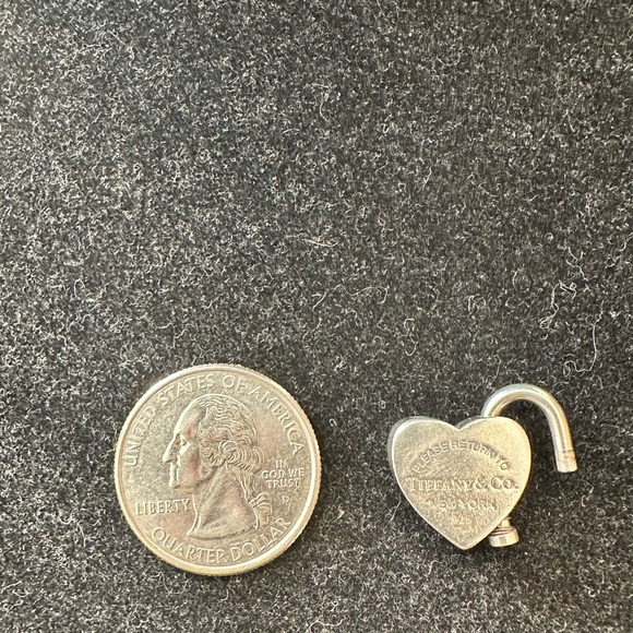 Tiffany & Co Return to Sender Heart lock - Picture 3 of 3